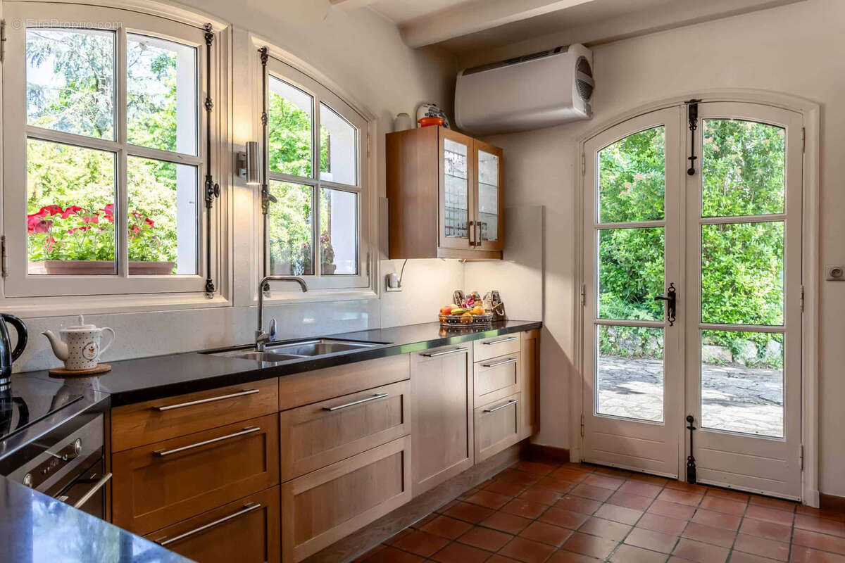 Country property - photo 17