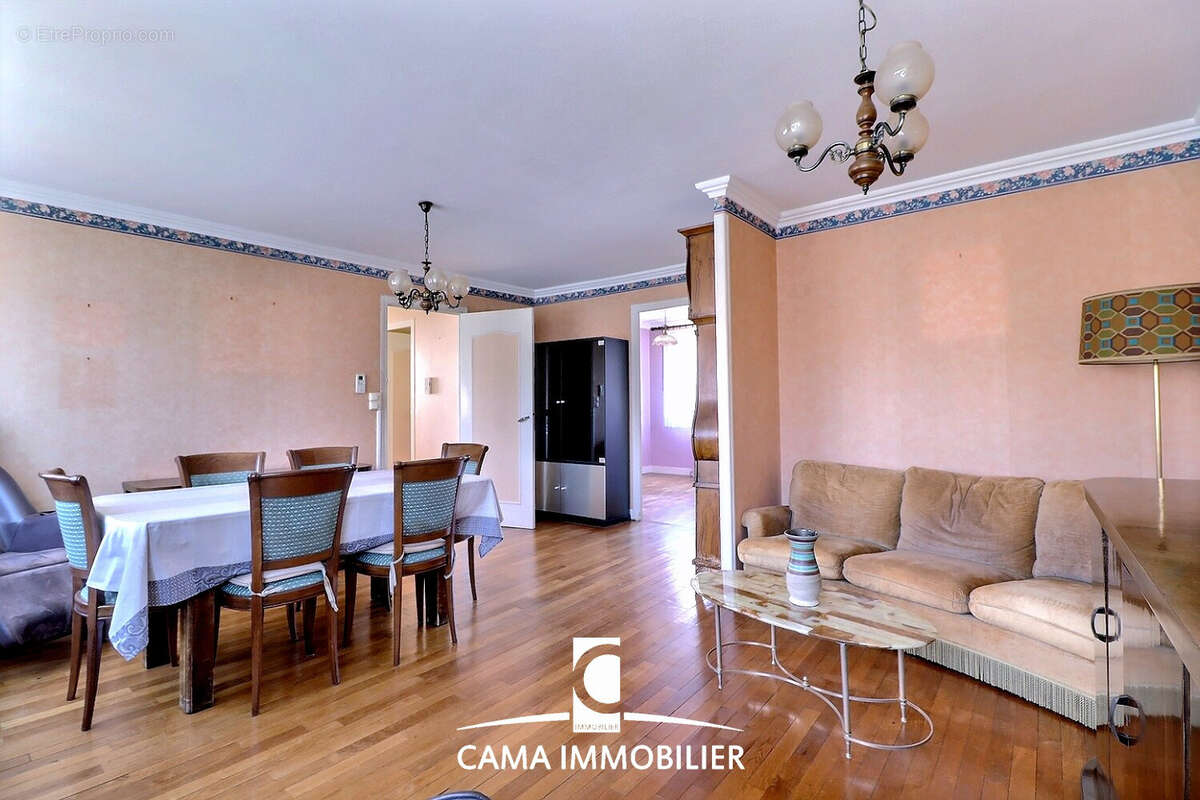 Maison à BOIS-D'ARCY