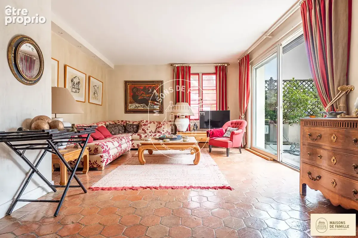 Le Bourg - Maison de caractère de 250m2 à La Celle Saint Cloud - photo 6