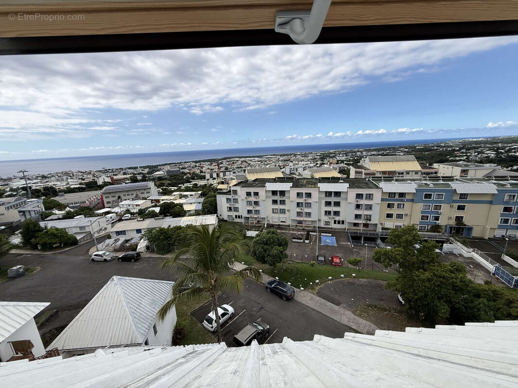 Appartement à SAINT-DENIS