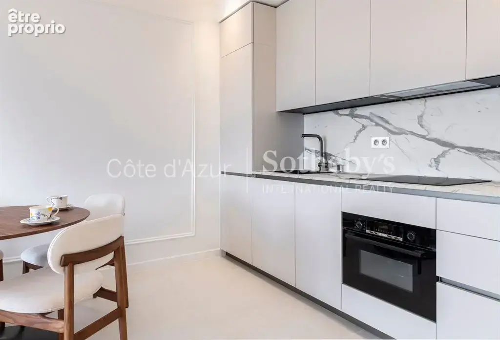 Nice Carré d’Or, appartement rénové en dernier étage avec terrasse proche de la Promenade des Anglais - photo 9