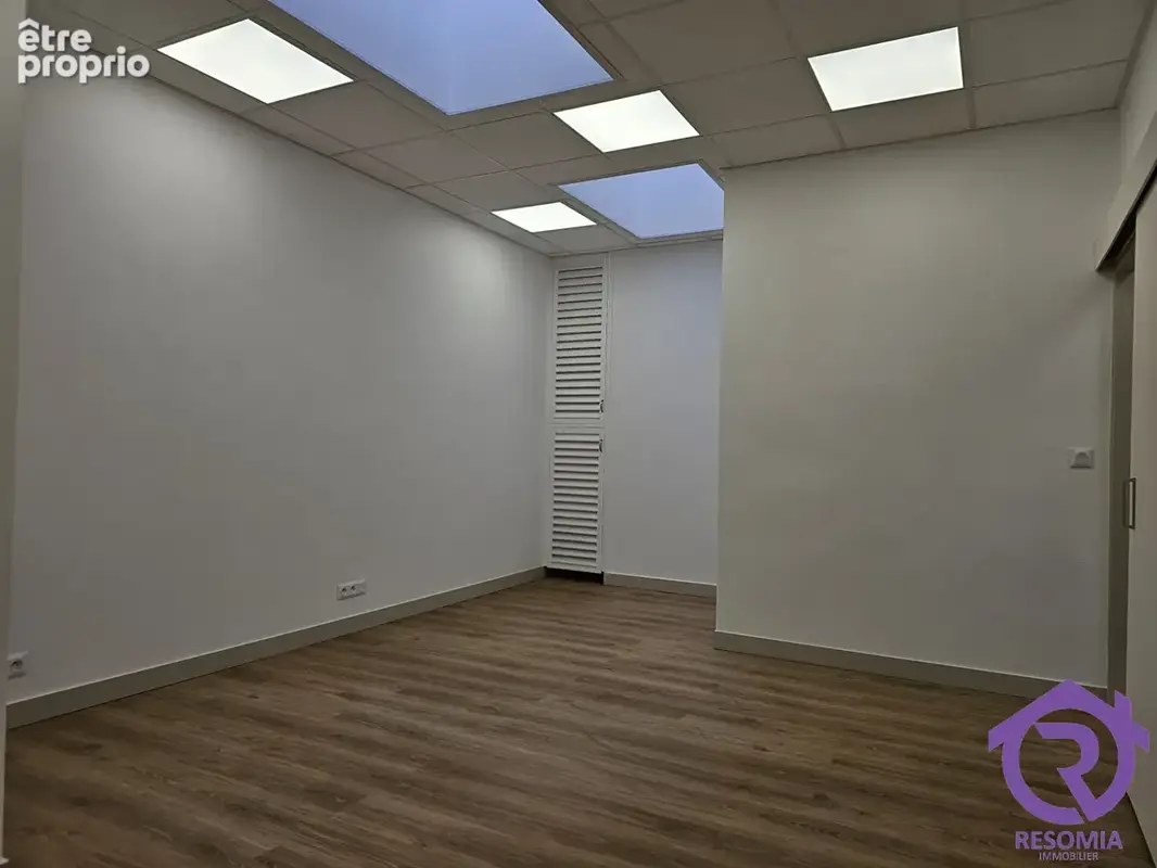 Local commercial Paris 15ème - 90 m2 - photo 4