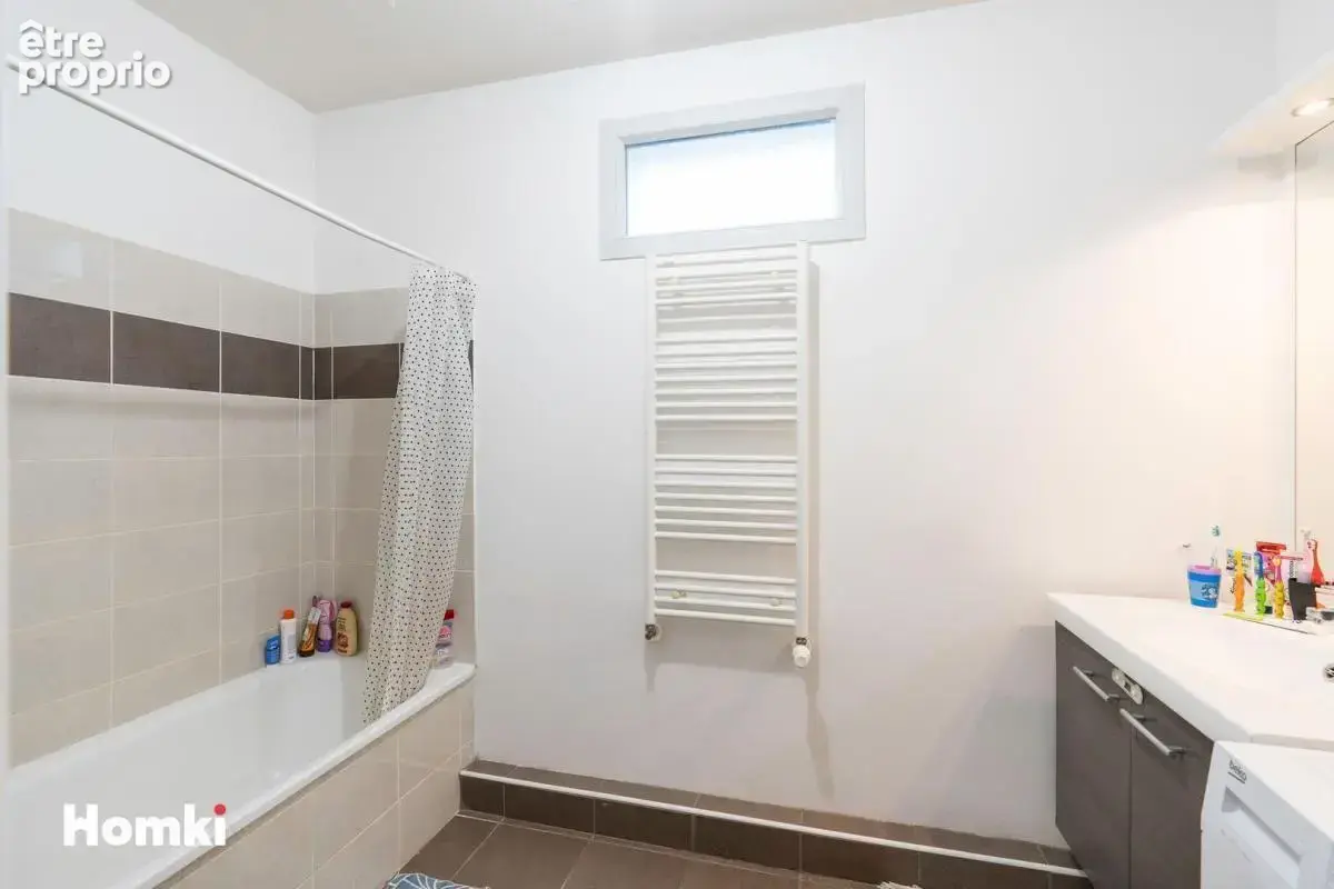 Appartement T4 de 81 m² à Saint-Fons 69190, Rue Robert et Reynier - photo 8