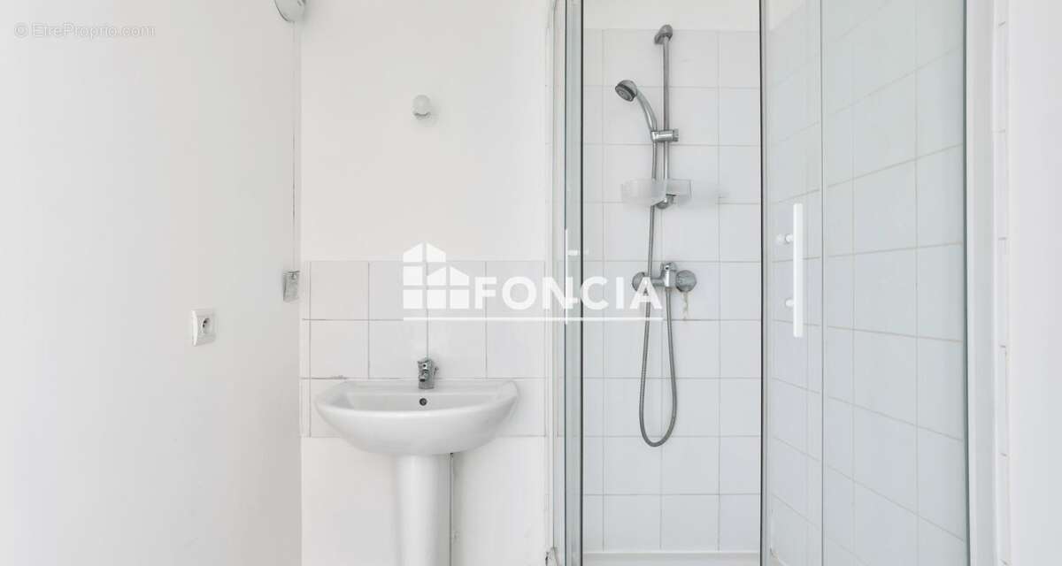 Appartement à CORBEIL-ESSONNES