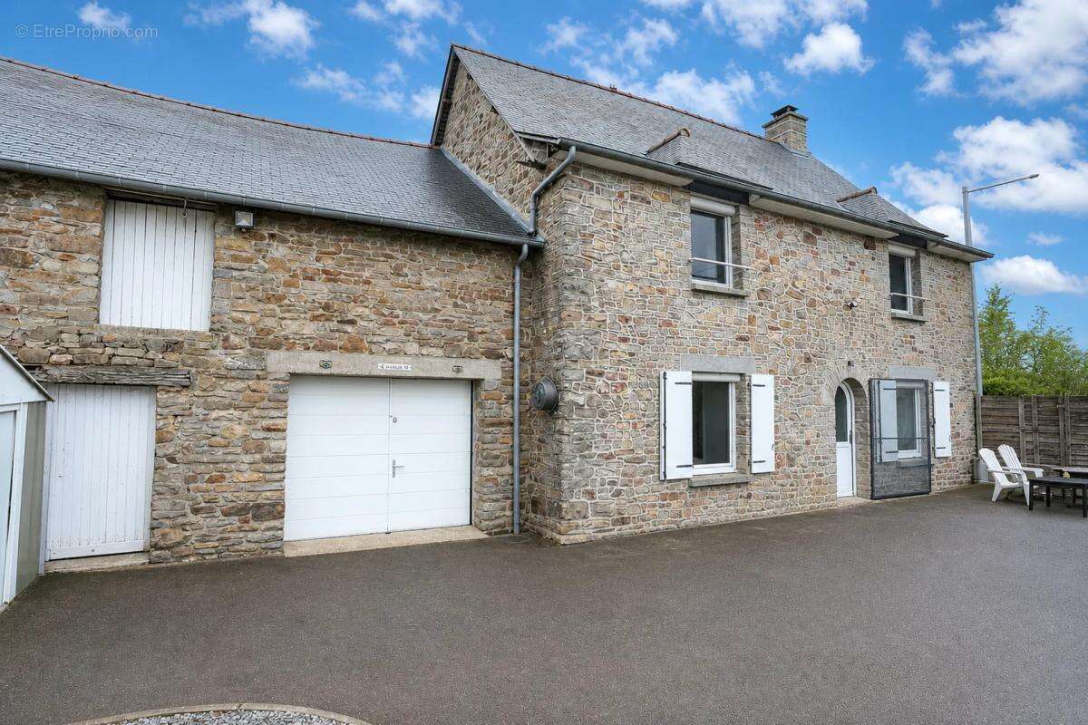Maison à VAL-D'IZE
