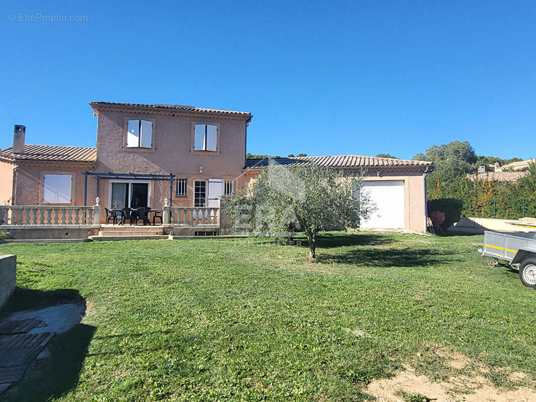 Maison à PEYRUIS