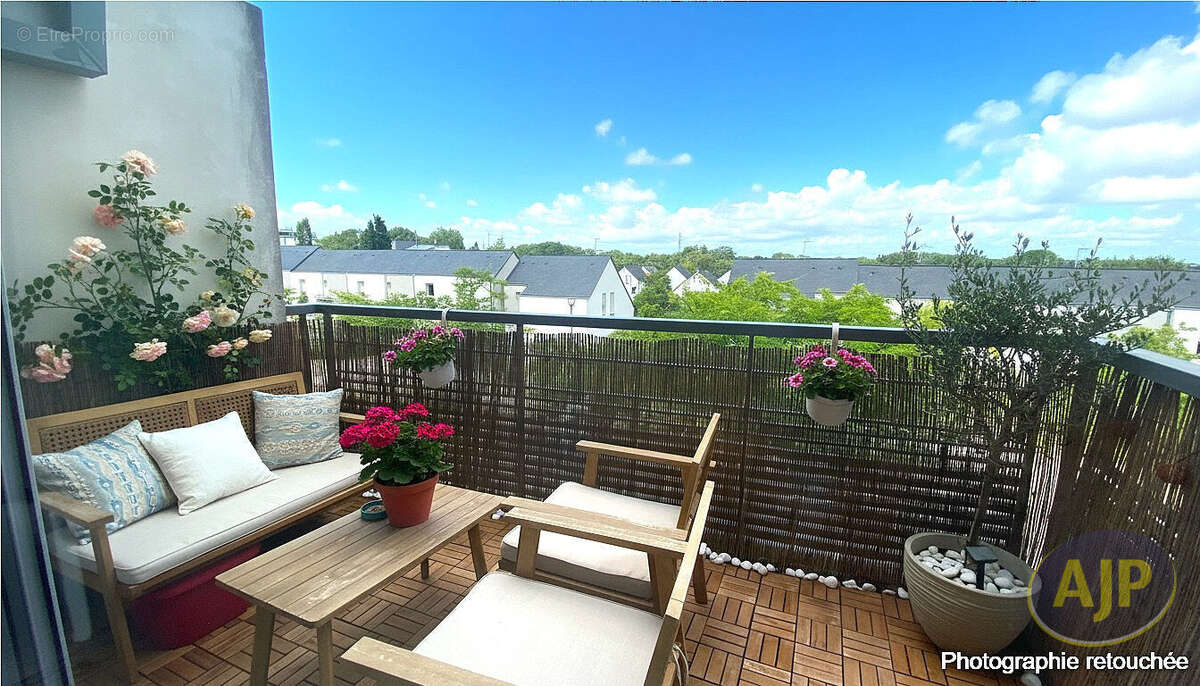 Appartement à AVRILLE