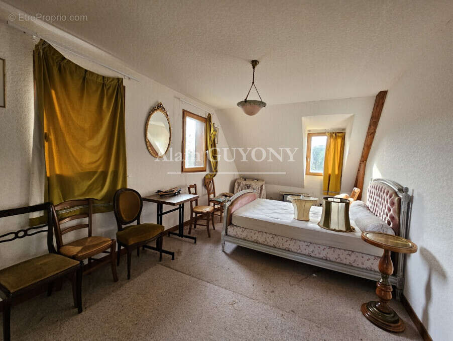 Maison à PONT-L'EVEQUE