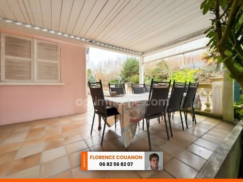LONGVILLIERS (78) Maison d'Architecte de 240 m² à vendre 7 pièces. 3 chambres et jardin 1677 M² clos - photo 10