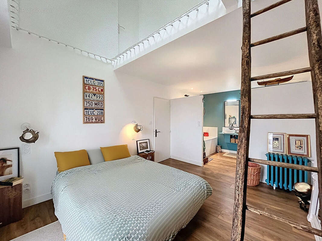 Maison à MINIAC-MORVAN