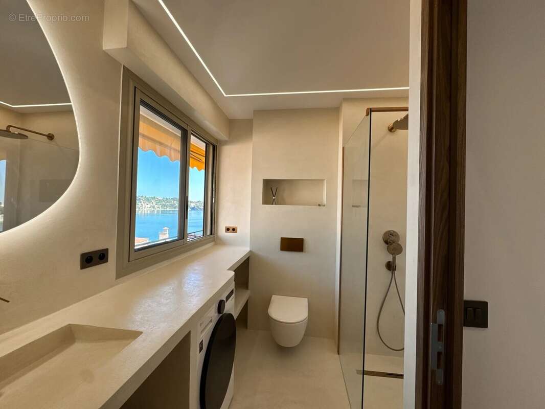 Appartement à VILLEFRANCHE-SUR-MER
