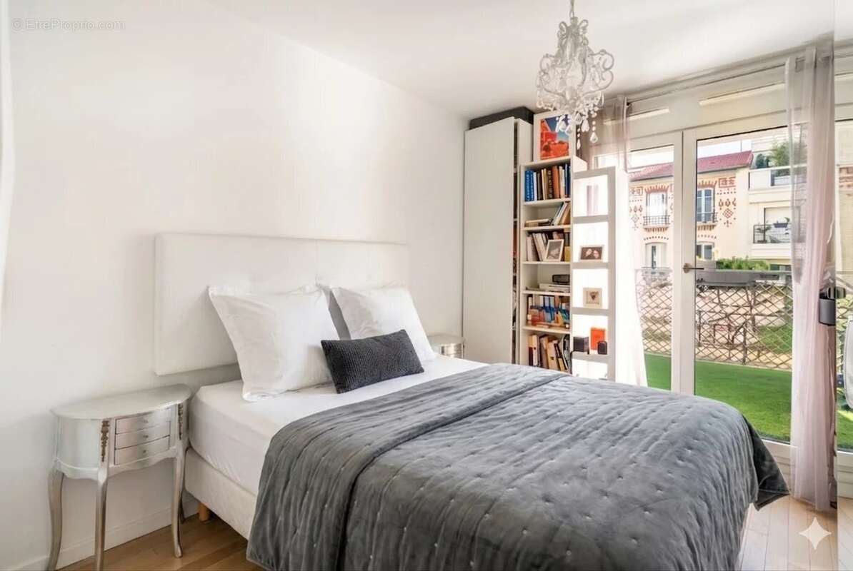 Appartement à LEVALLOIS-PERRET