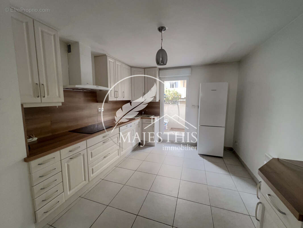 Appartement à HYERES