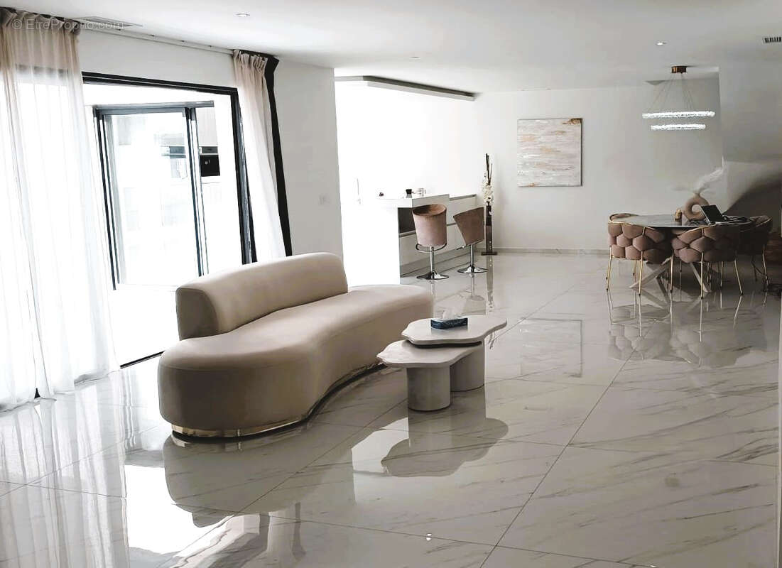 Maison à SAINT-GELY-DU-FESC