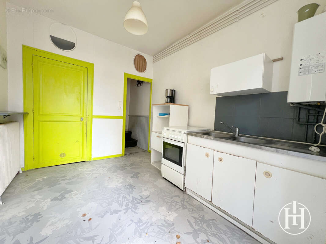 Maison à SAINT-AMAND-MONTROND