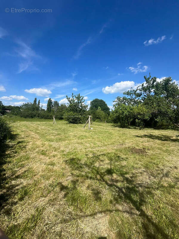 Maison à DOMPIERRE-LES-EGLISES