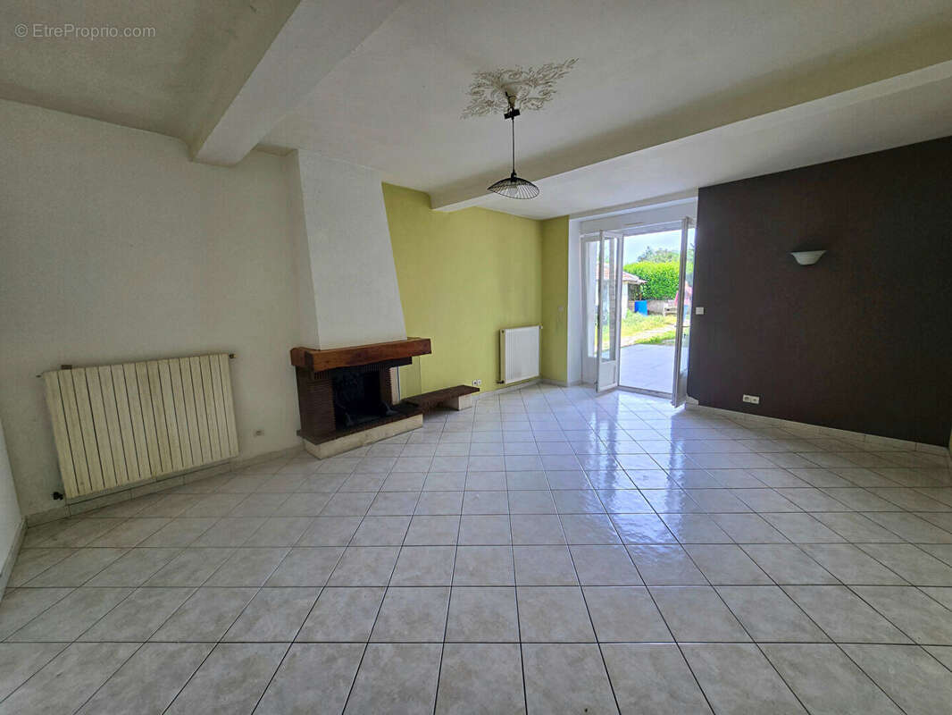 Maison à LONGEVILLE-EN-BARROIS