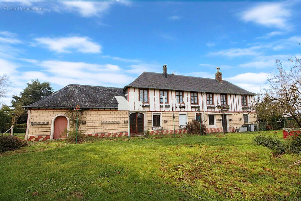 Maison à SAINT-PAER