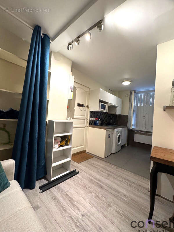 Appartement à PARIS-14E