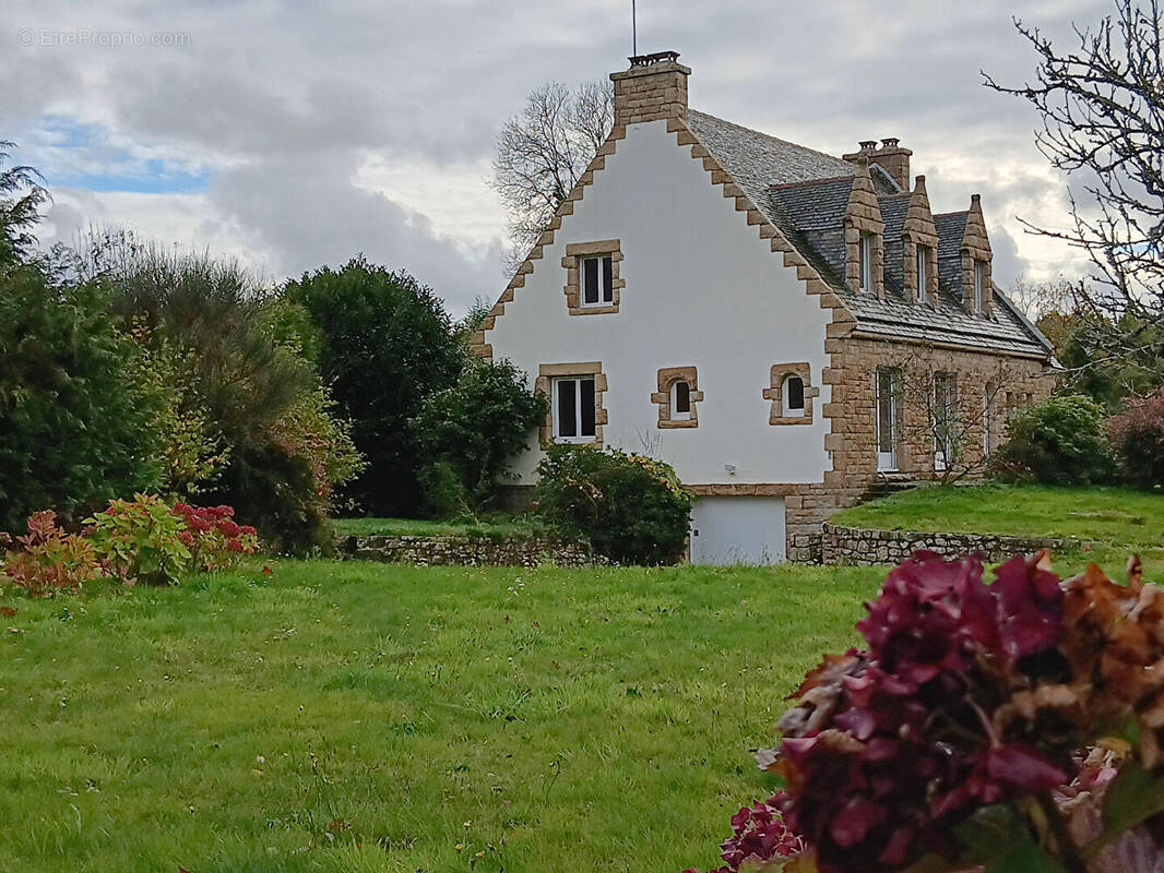 Maison à LOCOAL-MENDON