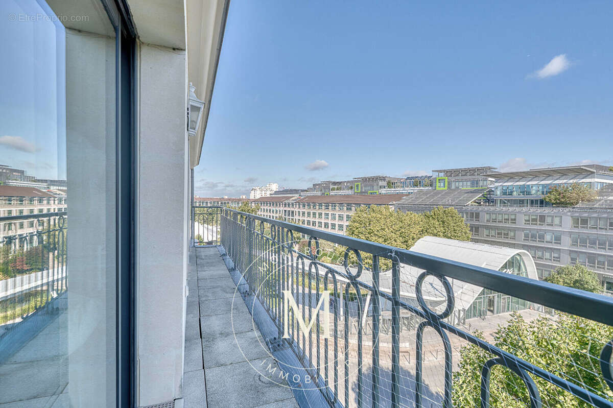 Appartement à MONTROUGE