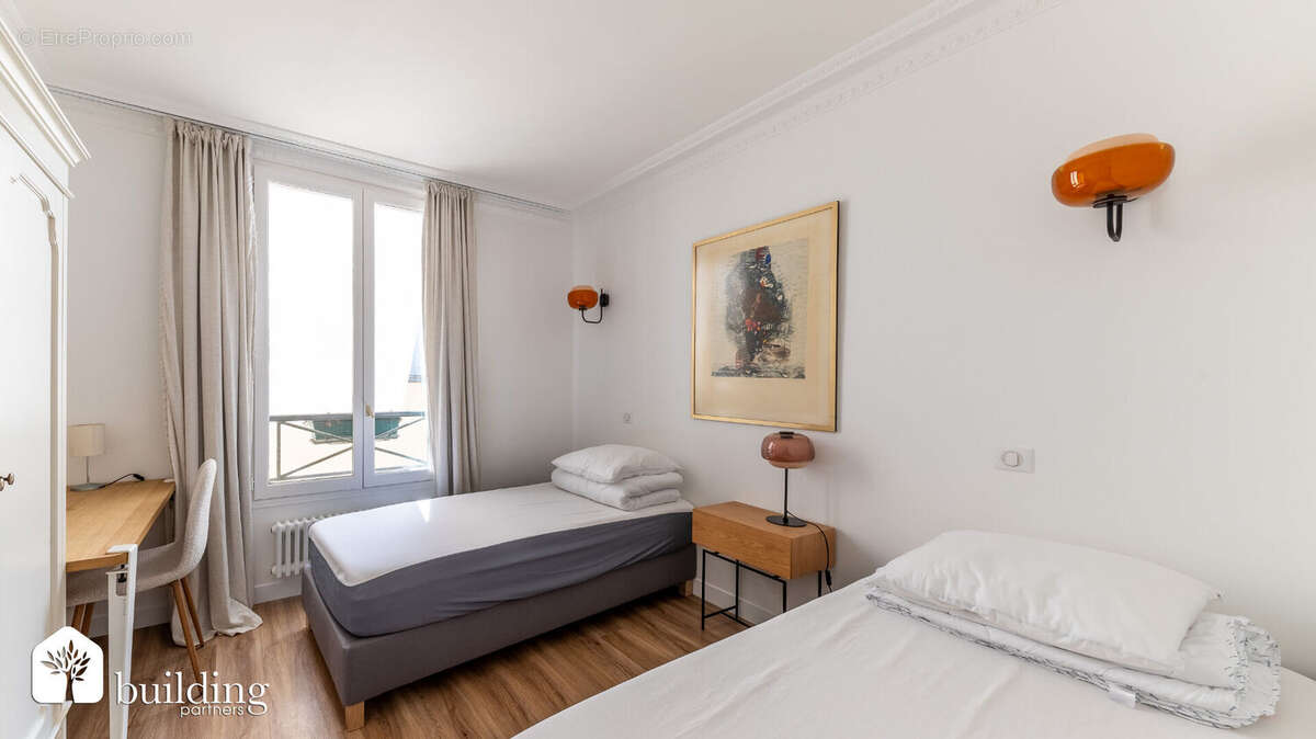 Appartement à PARIS-8E