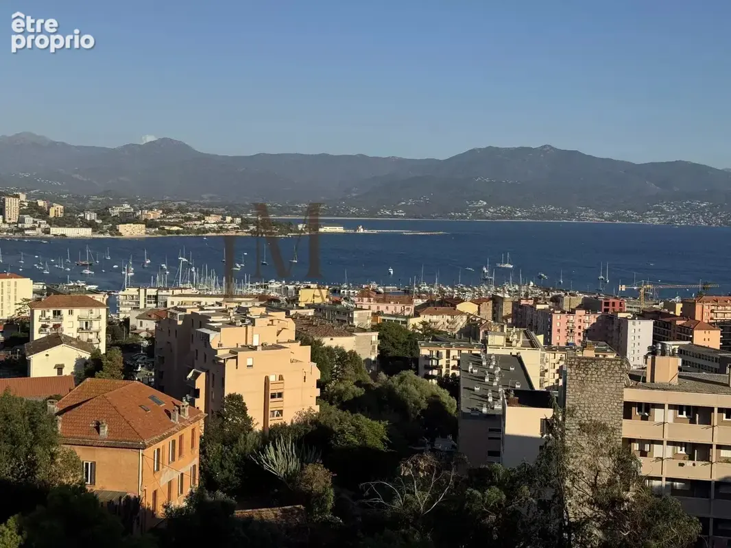 Appartement à AJACCIO