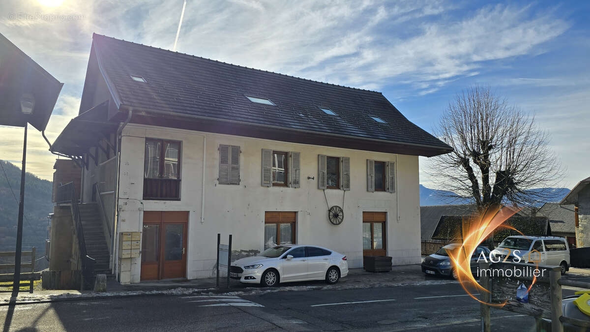 Appartement à SAINT-JEAN-D'ARVEY