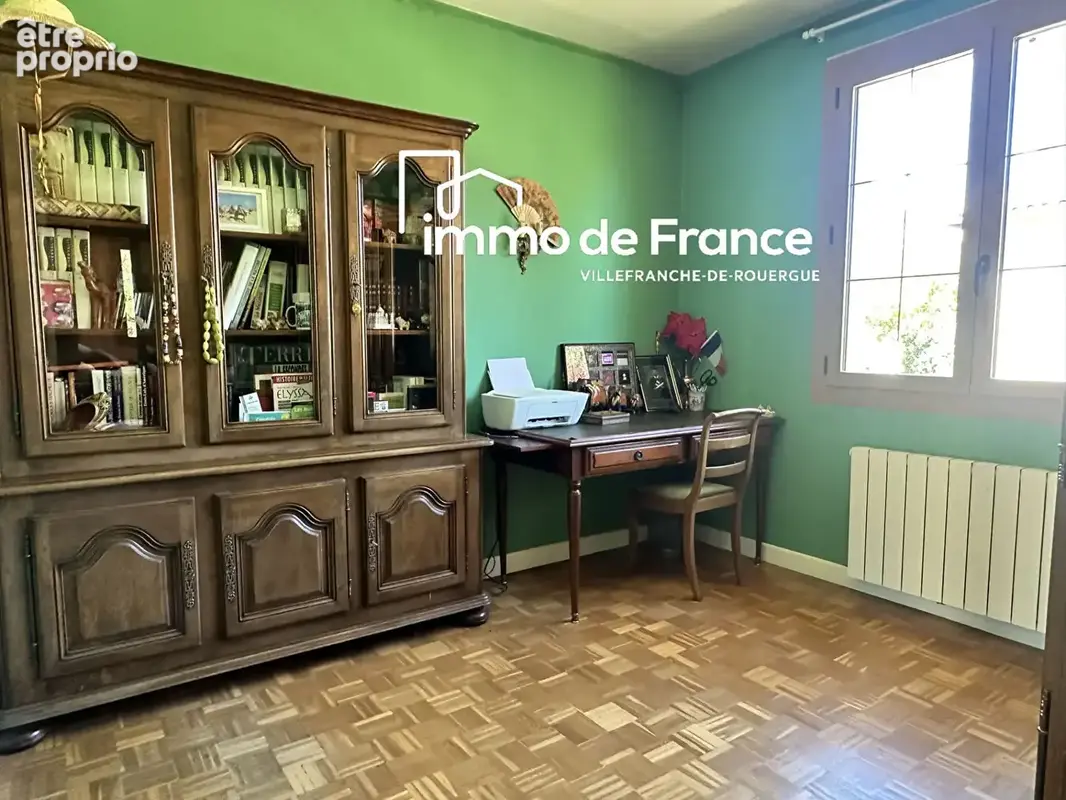 Villefranche de Rouergue maison 5 chambres, bureau, sous-sol total et terrain clos de murs de  1565 m² - photo 11