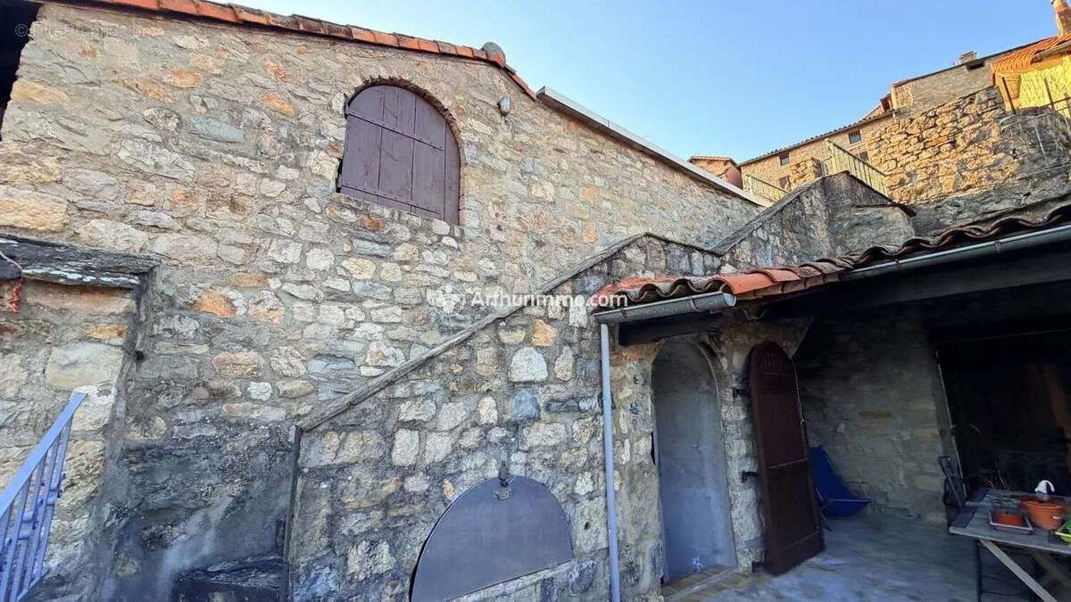 Maison à COMPEYRE