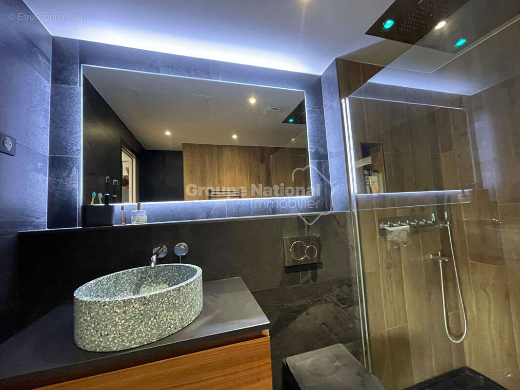 Maison à VILLENEUVE-LES-SABLONS