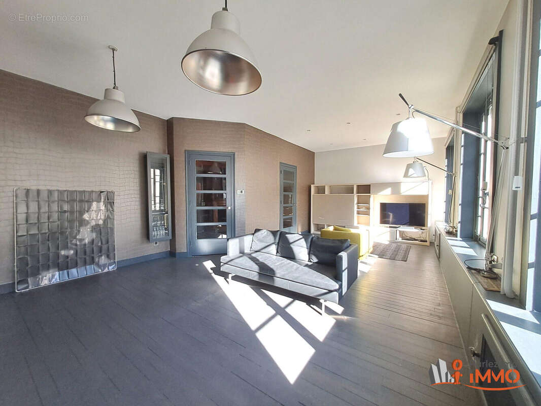 Appartement à SAINT-ETIENNE