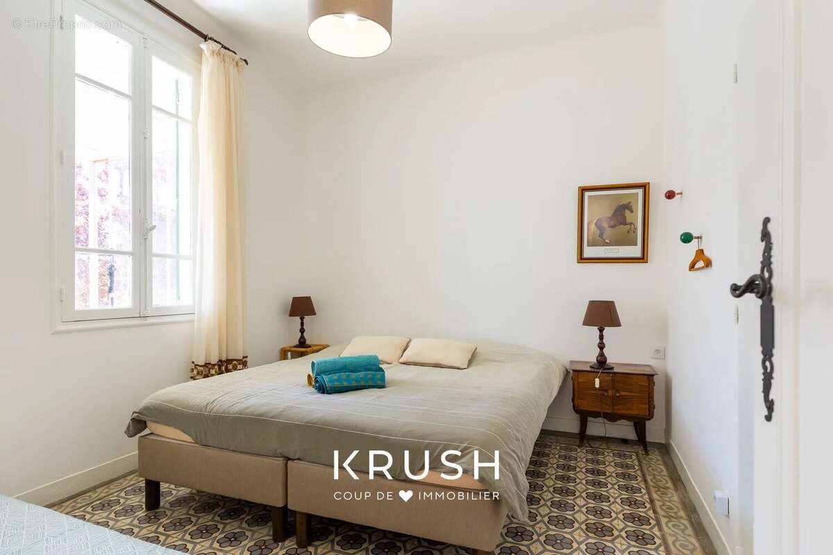 Appartement à SAINT-CYR-SUR-MER