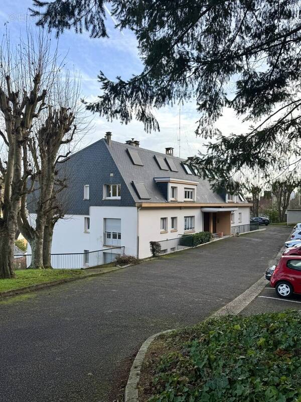 Appartement à MONT-SAINT-AIGNAN