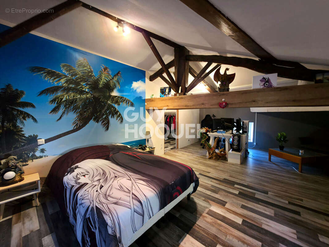 Maison à SAINT-JULIEN-LA-VETRE