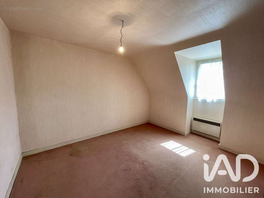 Maison 128 m² à Gouarec  - photo 7
