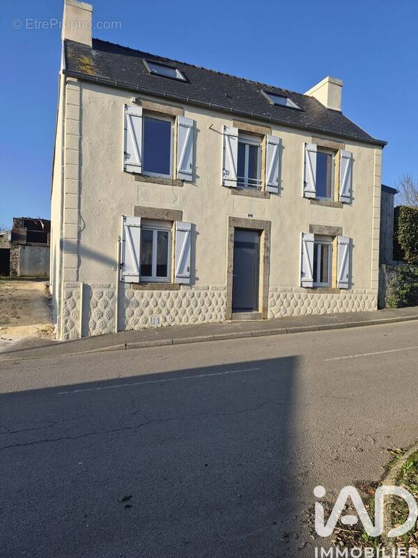 Photo 1 - Maison à SAINT-SEGAL