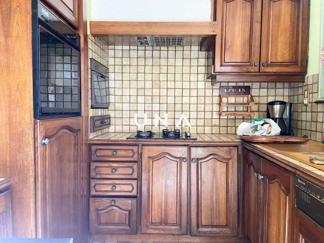 Maison à BAGNOLS-SUR-CEZE