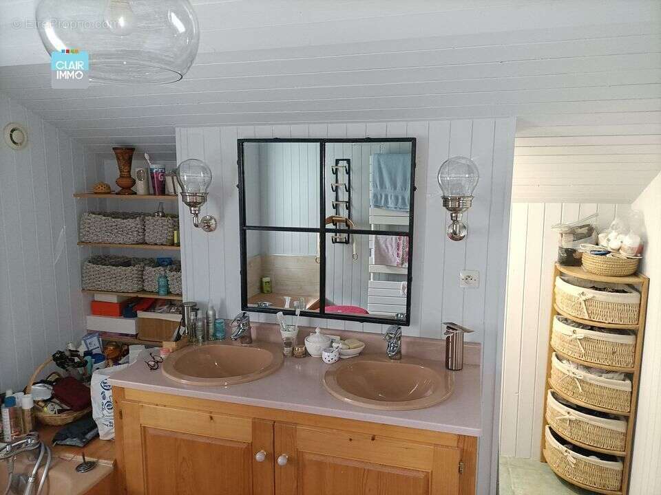 A LUGNY MAISON 6 PIECES DE 130M² AVEC TERRASSE SUR TERRAIN DE - Maison à LUGNY