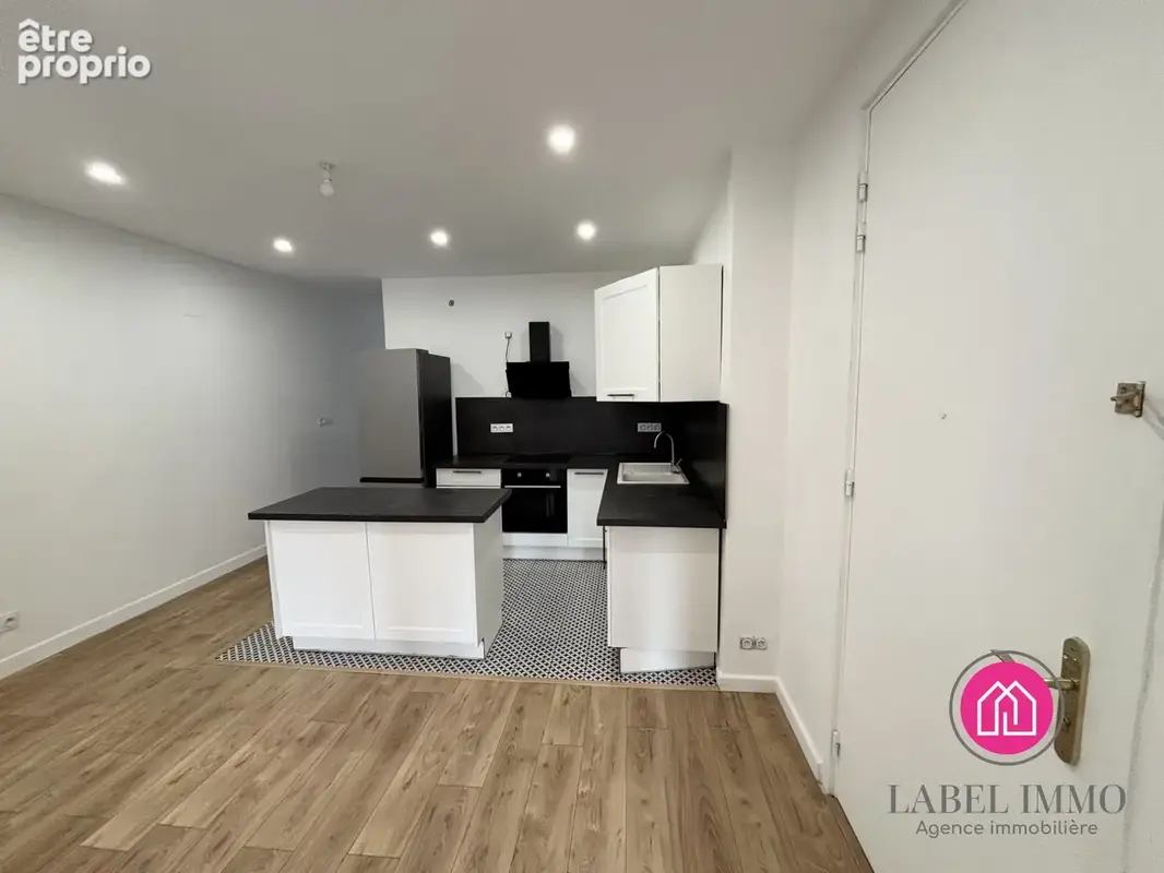 Appartement 3 pièces 92 m² à vendre à Valenciennes (59300) - photo 4
