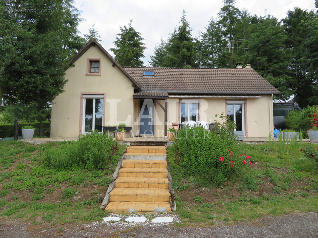 Maison à SAINT-DENIS-SUR-SARTHON