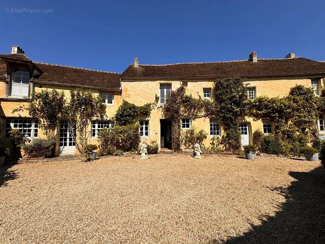 Maison à FEUCHEROLLES