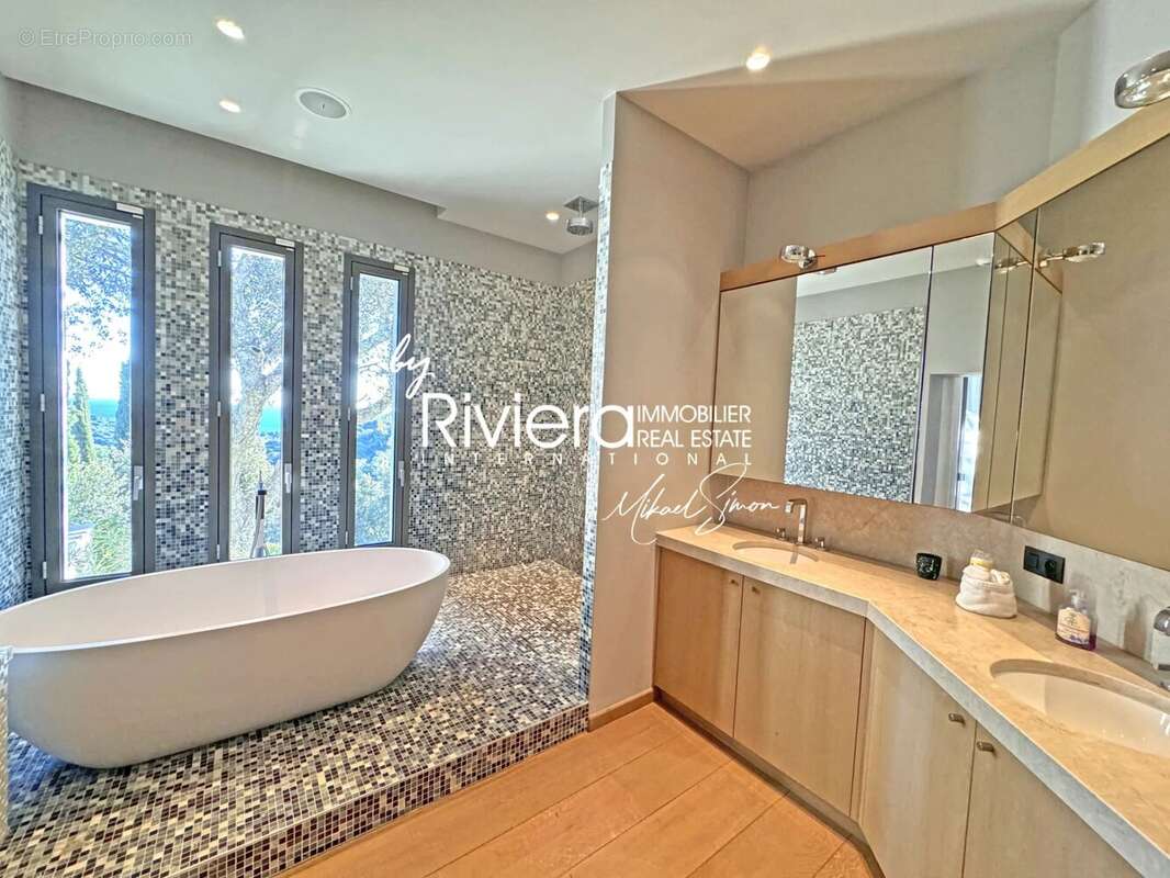 Maison à LA CROIX-VALMER