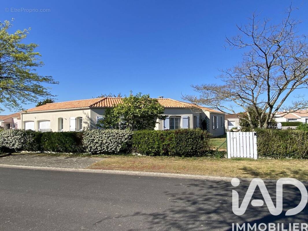 Photo 1 - Maison à TALMONT-SAINT-HILAIRE