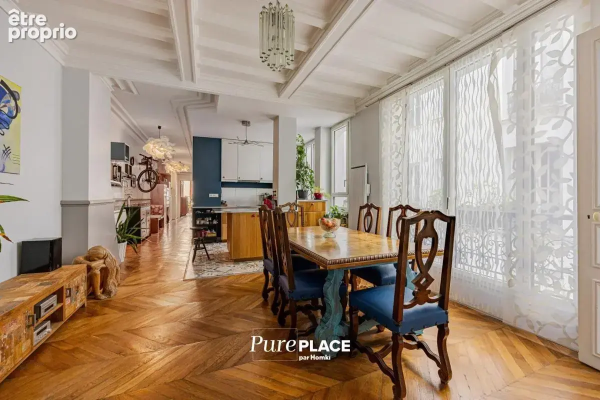Appartement à PARIS-9E