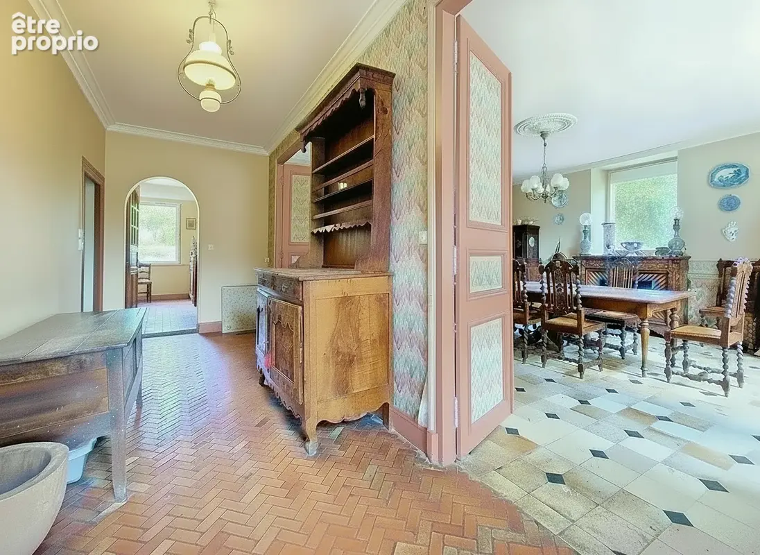 Maison de maître et dépendances au coeur d'un domaine de près de 4 hectares - photo 3