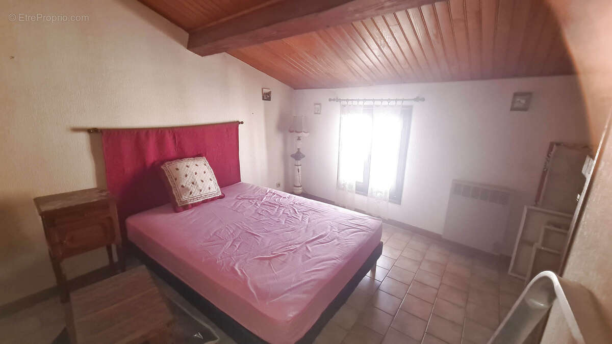 Maison de village avec cour et garage - photo 12