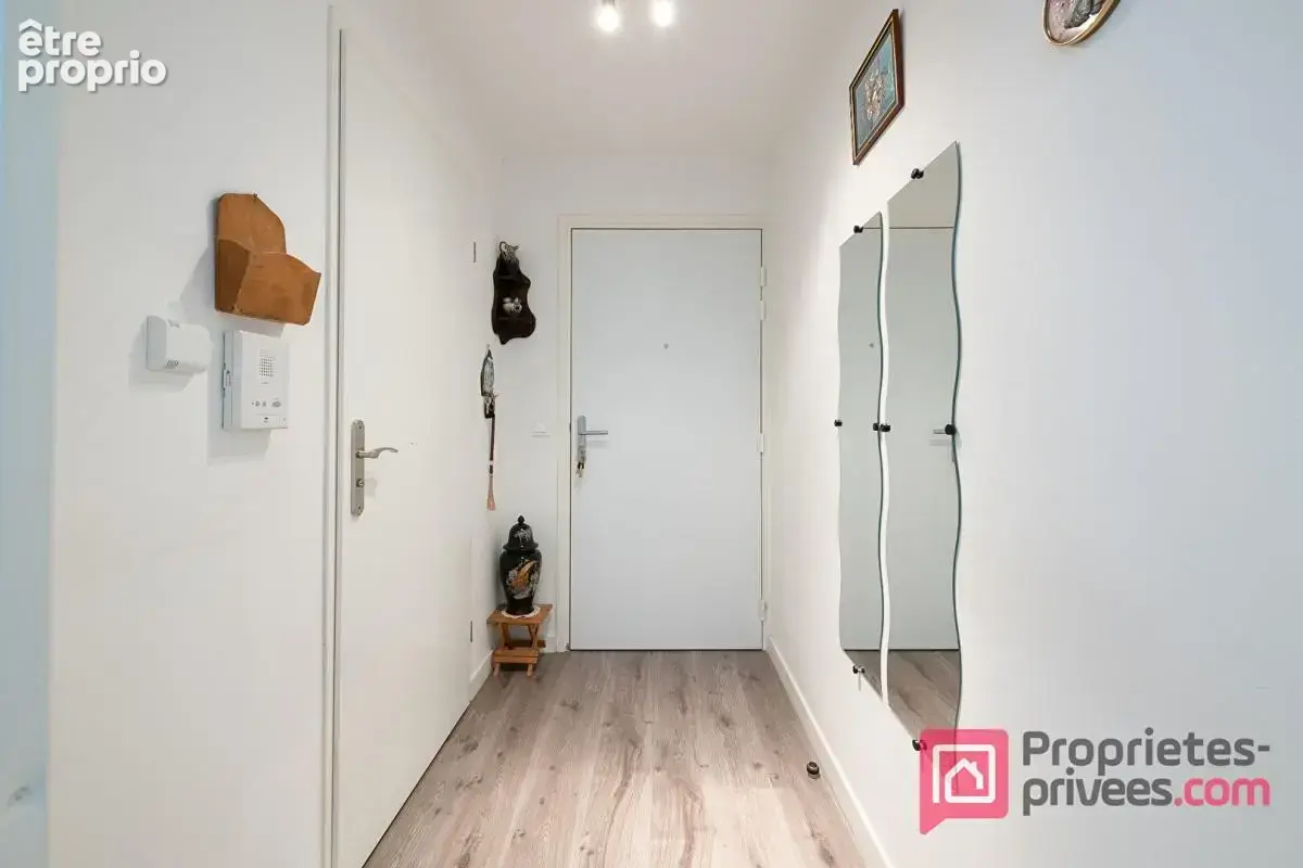 Appartement à BRIE-COMTE-ROBERT