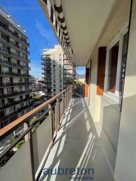 Appartement à GRENOBLE