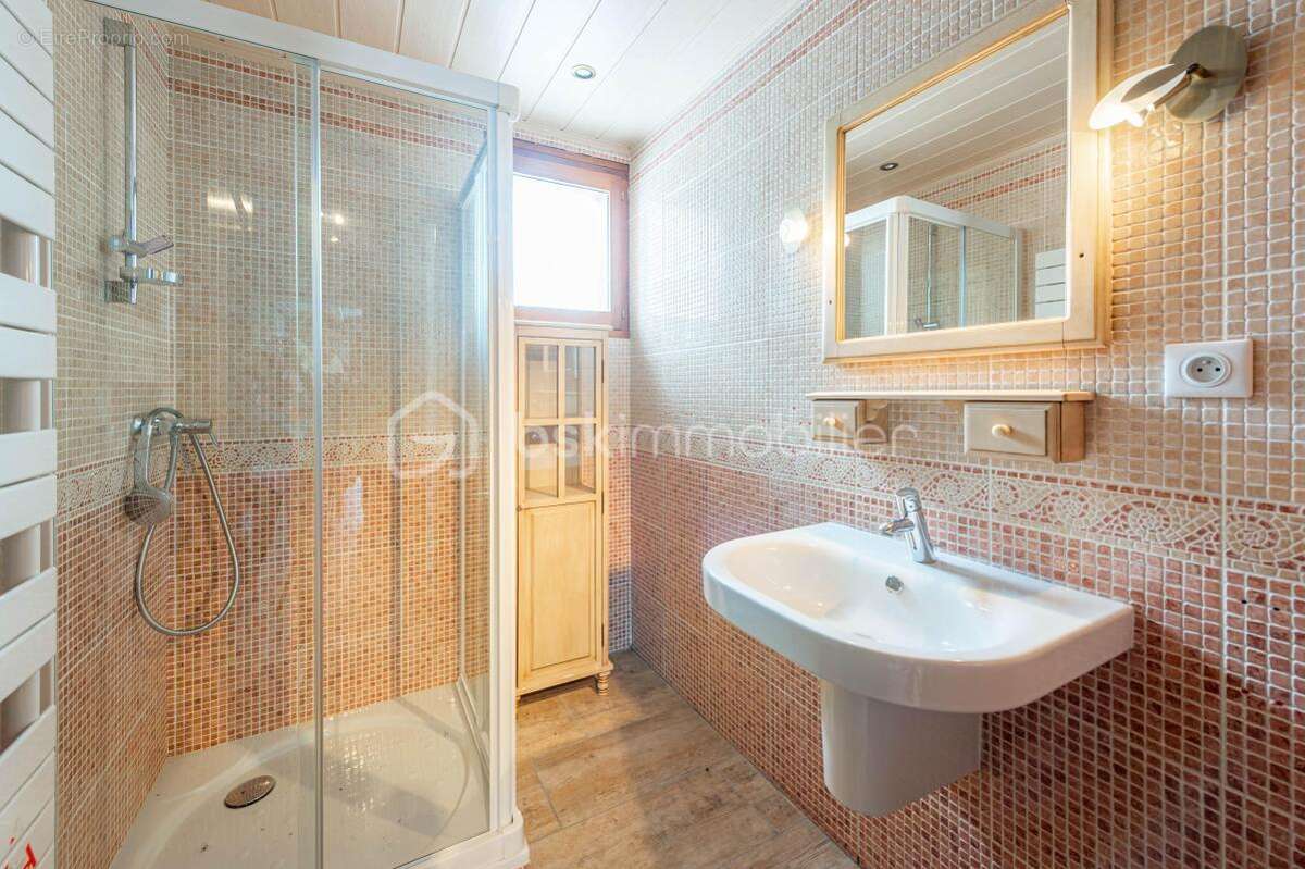 Appartement à FONTCOUVERTE-LA-TOUSSUIRE